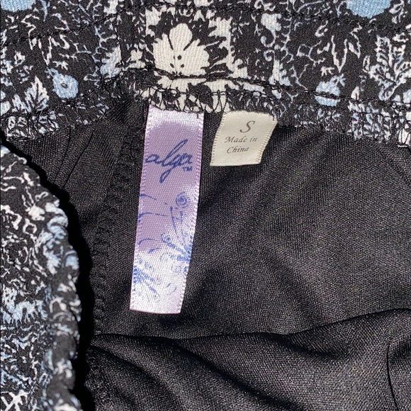 Fun-Print Shorts - Picture 4 of 4